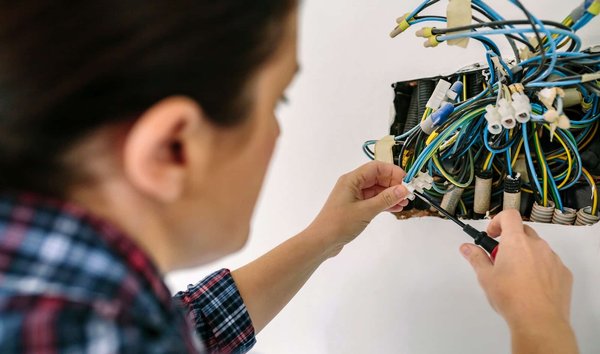Rénovation électrique à Strasbourg : comment moderniser votre installation électrique pour Plus de Sécurité et de Confort