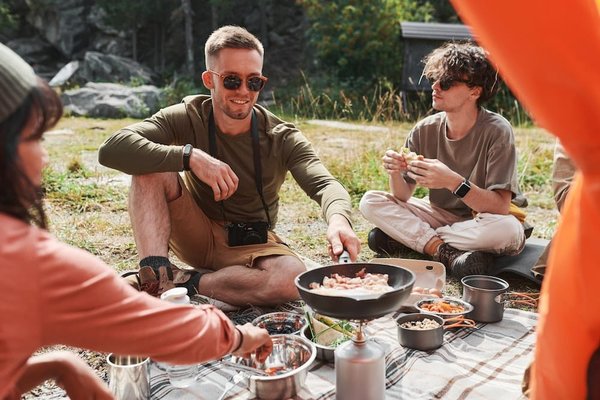 Quelle est la capacité d'accueil des campings 3 étoiles à Montalivet ?