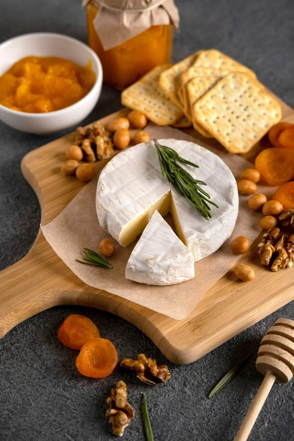 Un voyage gourmand à découvrir avec le coffret mensuel dédié aux fromages.